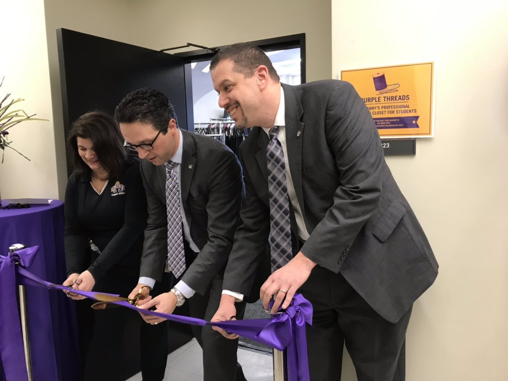 CindyRiggi's tweet photo. #PurpleThreads is now open @ualbany! #unleashgreatness https://t.co/58pMEnb9ii