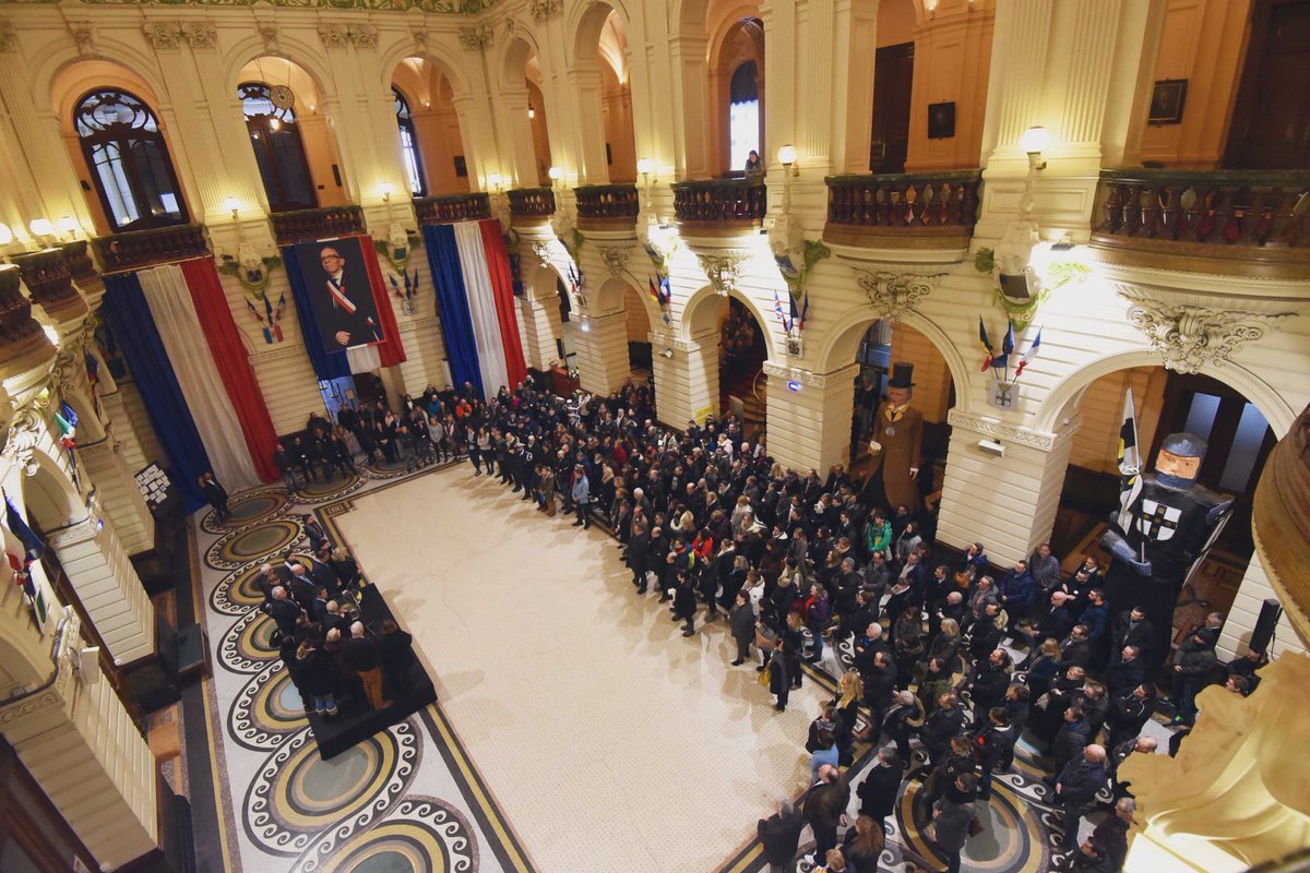 Nous rendions hommage ce matin avec l’ensemble des agents de la Ville de Tourcoing et du CCAS, à notre ami et notre Maire courageux Didier Droart qui nous a quittés jeudi dernier.