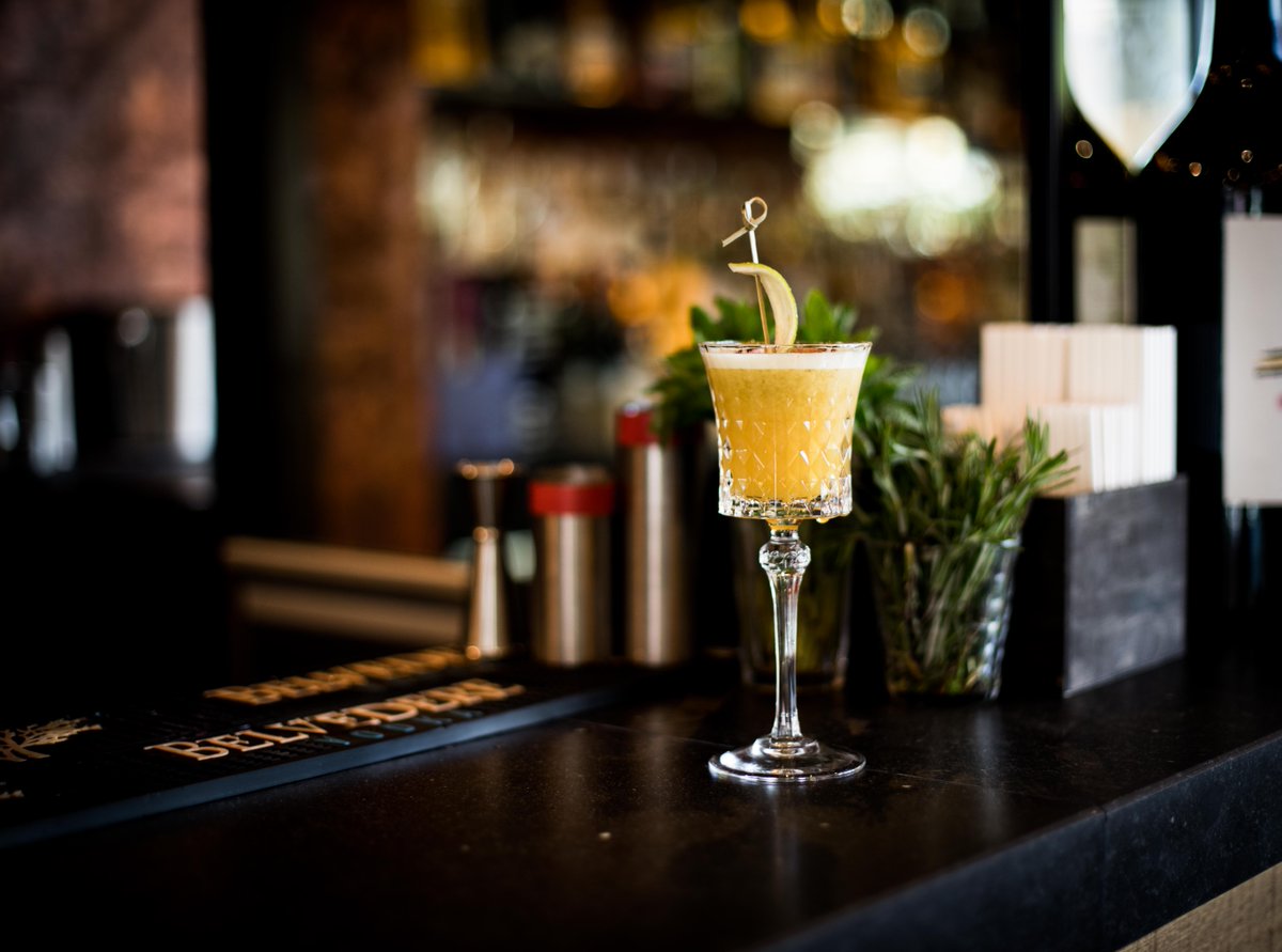 ExchangeFlags's tweet photo. Well done, you made it through January! And, double whammy, it's Friday too! 💃   Reward yourself with after-work drinks at @FazendaGroup 🍹 

Browse their extensive drinks menu here: https://t.co/K3cftXBy0E

#friyayfeeling #exchangeflags #liverpool #byedryjanuary #cocktails https://t.co/ukEaaaYXAc