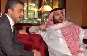 ooijioo's tweet photo. @youssef_hussen #قطر_اليابان 
تركي آل الشيخ  انصدم من هدف معتز 😂😂 https://t.co/8ZhGktK2wa