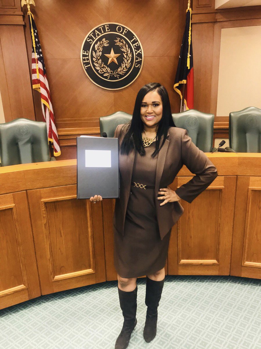 HonShawnThierry's tweet photo. Do you know what Fentanyl is? Itโs the same prescription opioid that killed rock star Prince. We can prevent misuse, addiction, accidentally overdose & deaths by arming Texans with critical information. ๐
#txlege #BillOfTheWeek #OpioidEpidemic #HB536 #HB562 #HB563 #OpioidLaws https://t.co/MLVD7DLvAH
