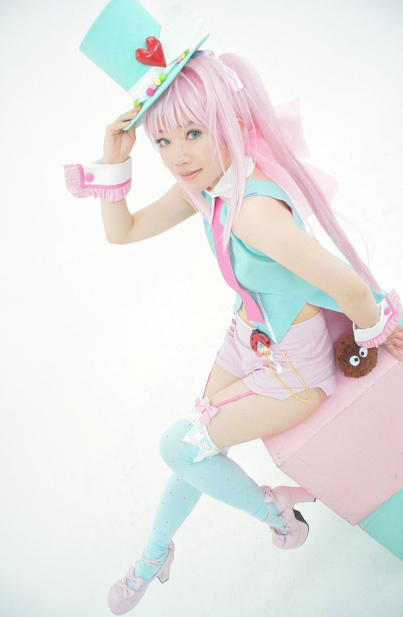 コスプレイヤーズアーカイブ 公式 Twitter પર Happy Birthday 本日2月2日の誕生日キャラクターピックアップではマクロス7よりミレーヌ ジーナスの素敵写真をご紹介します もっと見たい方はこちら Pc T Co Pe13mhkddi スマホ T Co