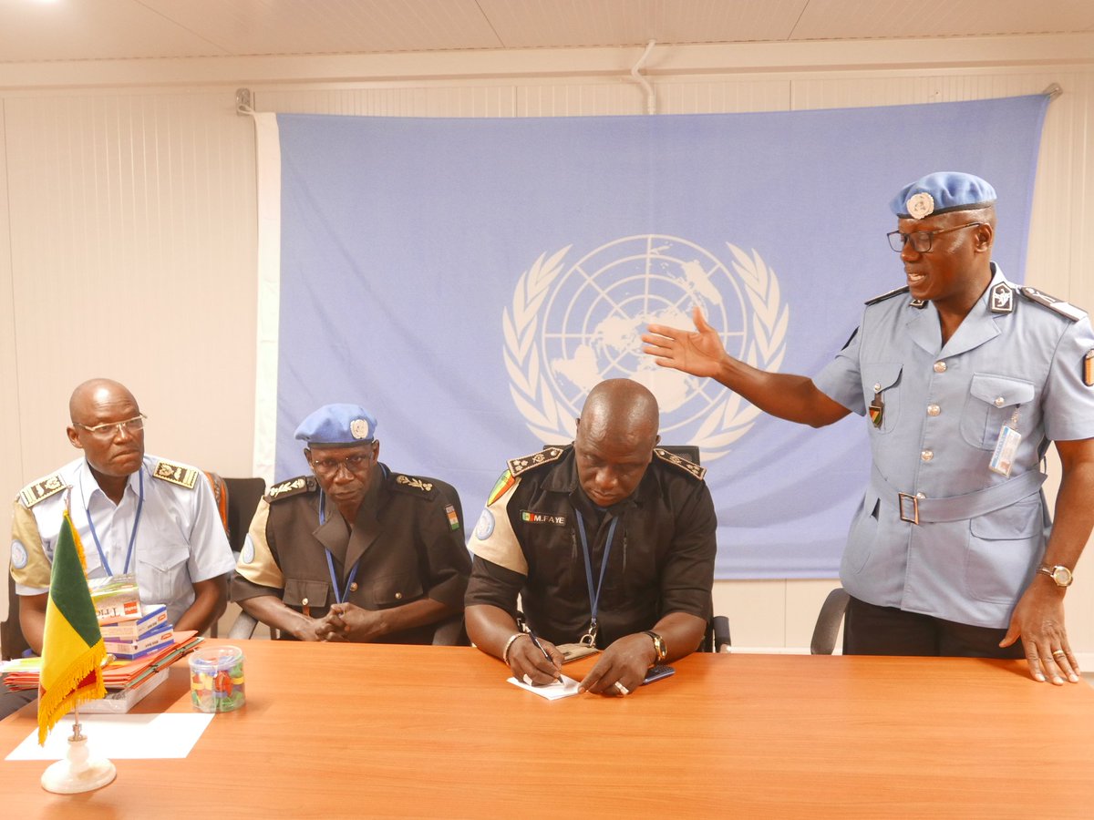 PcYacouba's tweet image. #FORMATIONDESFORMATEURS La MINUSMA-UNPOL renforce la capacité de ses formateurs en matière de Police de Proximité. @UN_MINUSMA @UNPeacekeeping @UNPOL @UN @SecuriteML