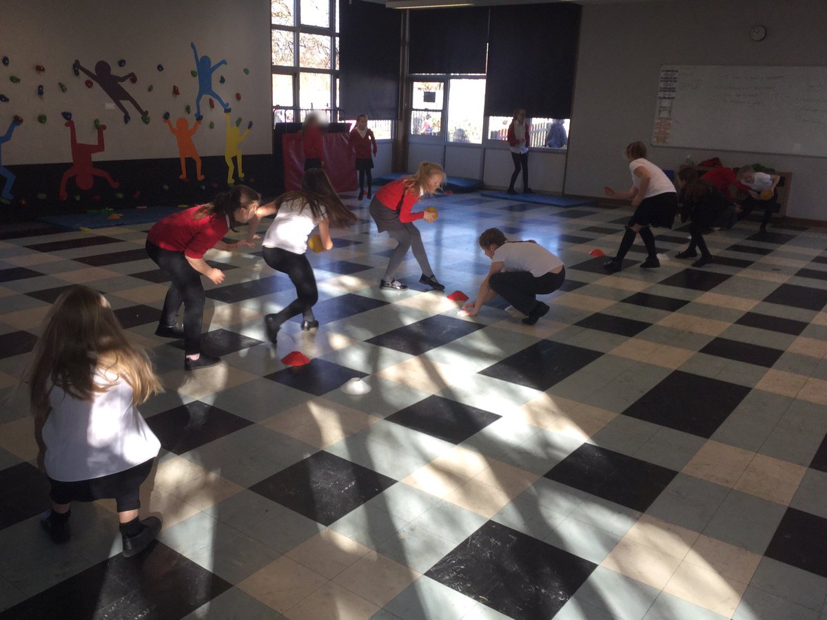 net_harlowpe's tweet photo. Lots of energy and effort at our @ThisGirlCanUK inspired #AbbsGirlsDo Dodgeball session this week @NET_Abbotsweld #NETPhysEd #AbbotsweldSELF #weareNETPE https://t.co/jcioIpq17t