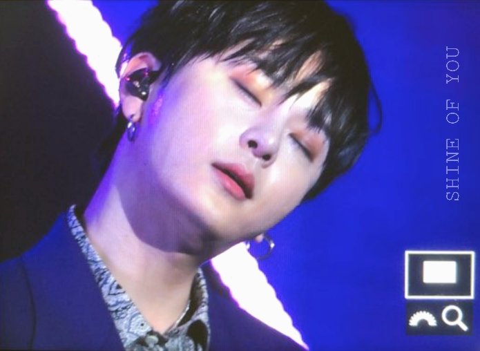 190201 YONG JUNHYUNG LIVE 2019 - GOODBYE 20'S #준형 #용준형

너와 함께한 모든 순간들과 빛나는 너✨