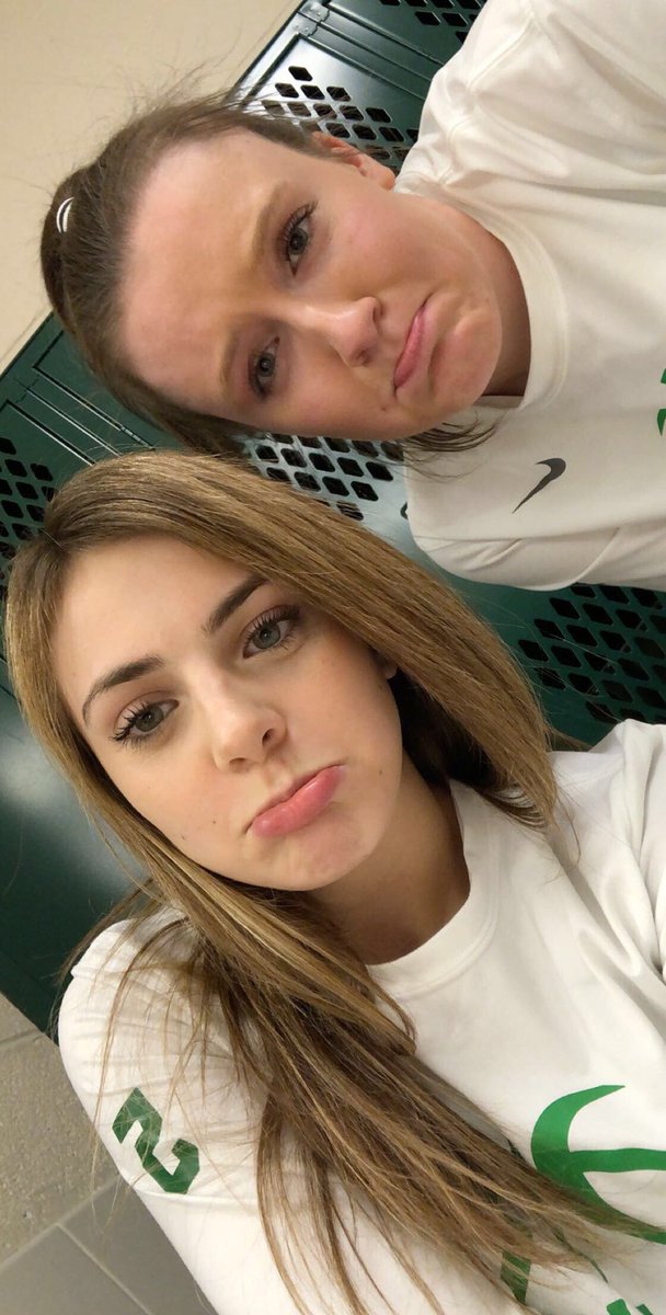 KaryssaLarson's tweet photo. Happy birthday CAP!! @ClareRelihan miss our d7 balling days they are struggling without us... have the greatest day cya in a lil! love u❣️💓 https://t.co/S4iUhSZ5hO