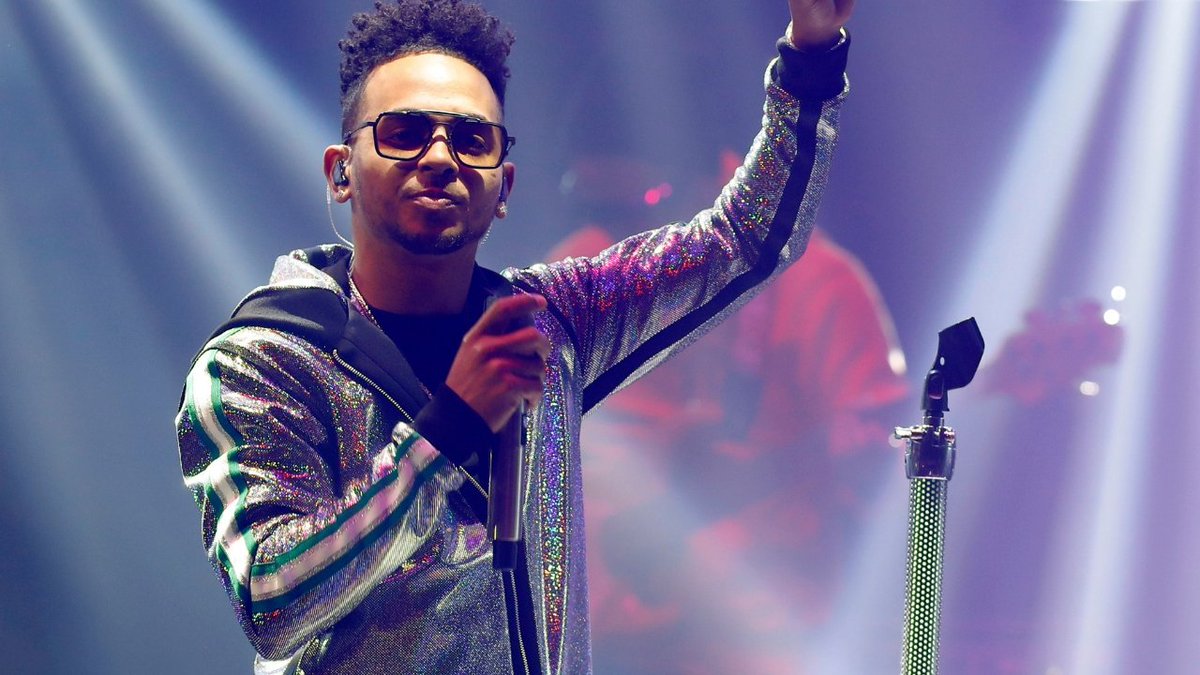 LatinxNowShow's tweet photo. ¿Cómo afectará a la carrera de #Ozuna su video comprometedor? #LatinxNow  https://t.co/V3BN0mixQv https://t.co/W6DlHNluw5