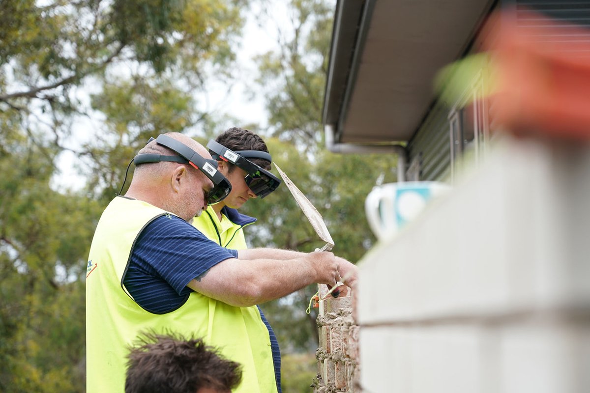 This Week in Tech: Augmented Reality Software in the Future of Construction bit.ly/2G3HKmO https://t.co/x3EZ0tAIJa