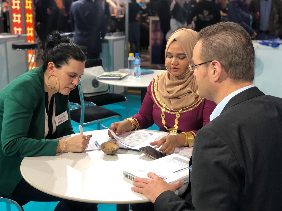 visitmaldives's tweet photo. Happening in the Maldives Stand at #FESPO19. @Ferienmessen #Maldives #VisitMaldives https://t.co/SeMzzPz8Yo