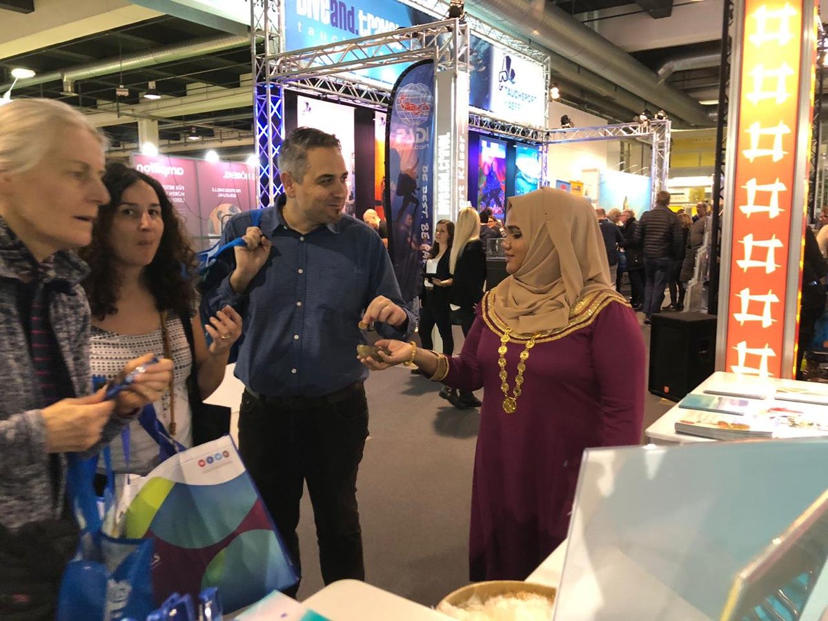 visitmaldives's tweet photo. Happening in the Maldives Stand at #FESPO19. @Ferienmessen #Maldives #VisitMaldives https://t.co/SeMzzPz8Yo