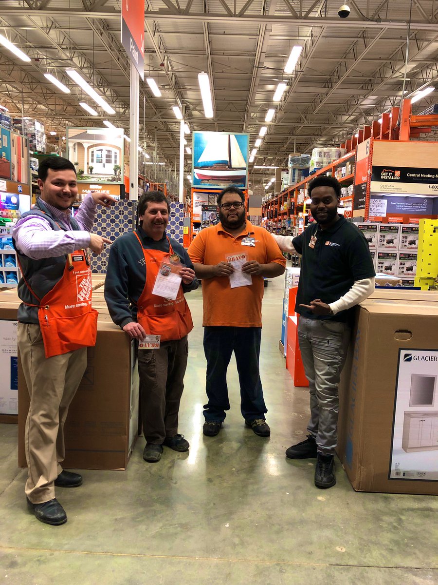 Jeff in garden and Luis from met being recognized by 6226 leadership for working safe and driving safety culture in the store. #NewEnglandProud #saftyovereverything <a href="/HomeDerby/">Derby Home Depot</a> <a href="/JasonArigoni/">Jason Arigoni</a> <a href="/hmalak/">Sam</a> <a href="/FancyNancy1111/">Nancy Coppola</a> <a href="/dalovelycooperz/">Khrissy Cooper</a>