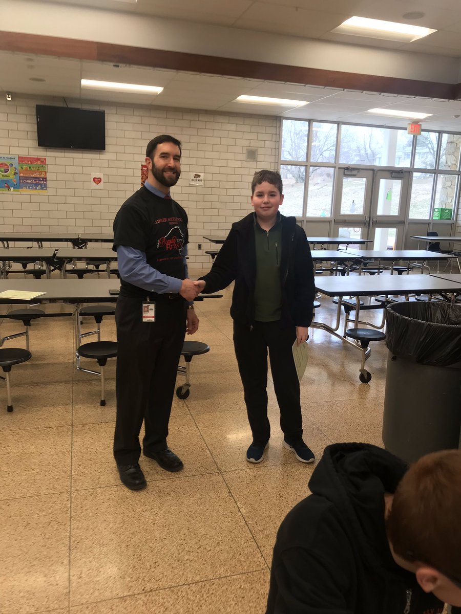 stacierikateach's tweet photo. It was a wonderful morning celebrating students at our annual Achievement Breakfast! #1klinger https://t.co/0zoKXe95pQ
