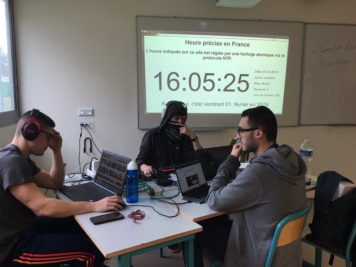 EsiremDijon's tweet image. [@Web_Cup] Nos étudiants concentrés en plein développement ! Bonne chance à tous et merci à nos partenaires pour leur soutien @atolcd @SopraSteria_fr @ODALID @ymag_sas @Groupe_Urgo @AERBFC  @Shadow_France @InformatiqueBP @bfc_region @univbourgogne