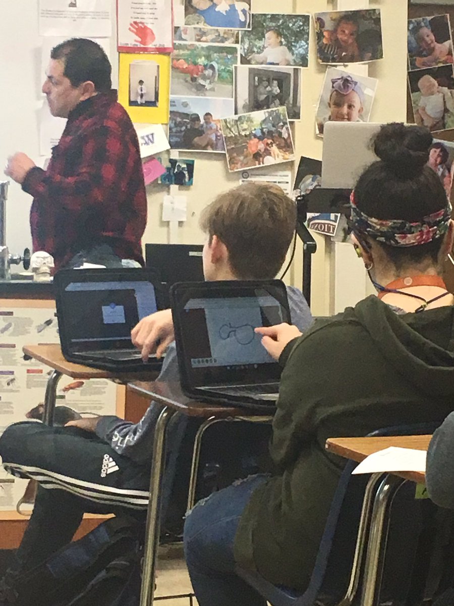 DocGRodriguez's tweet photo. What an awesome way to assess where kids are during a lesson! #RISDconnects technology and science π Mr. A even included some drawing! This science class at Westwood JH is awesome! #allmeansall in Mr. Aguilarβs classroom! #RISDgreatness #HighFunctioningAutism #SPEDinclusion https://t.co/Jky5GiRBpr