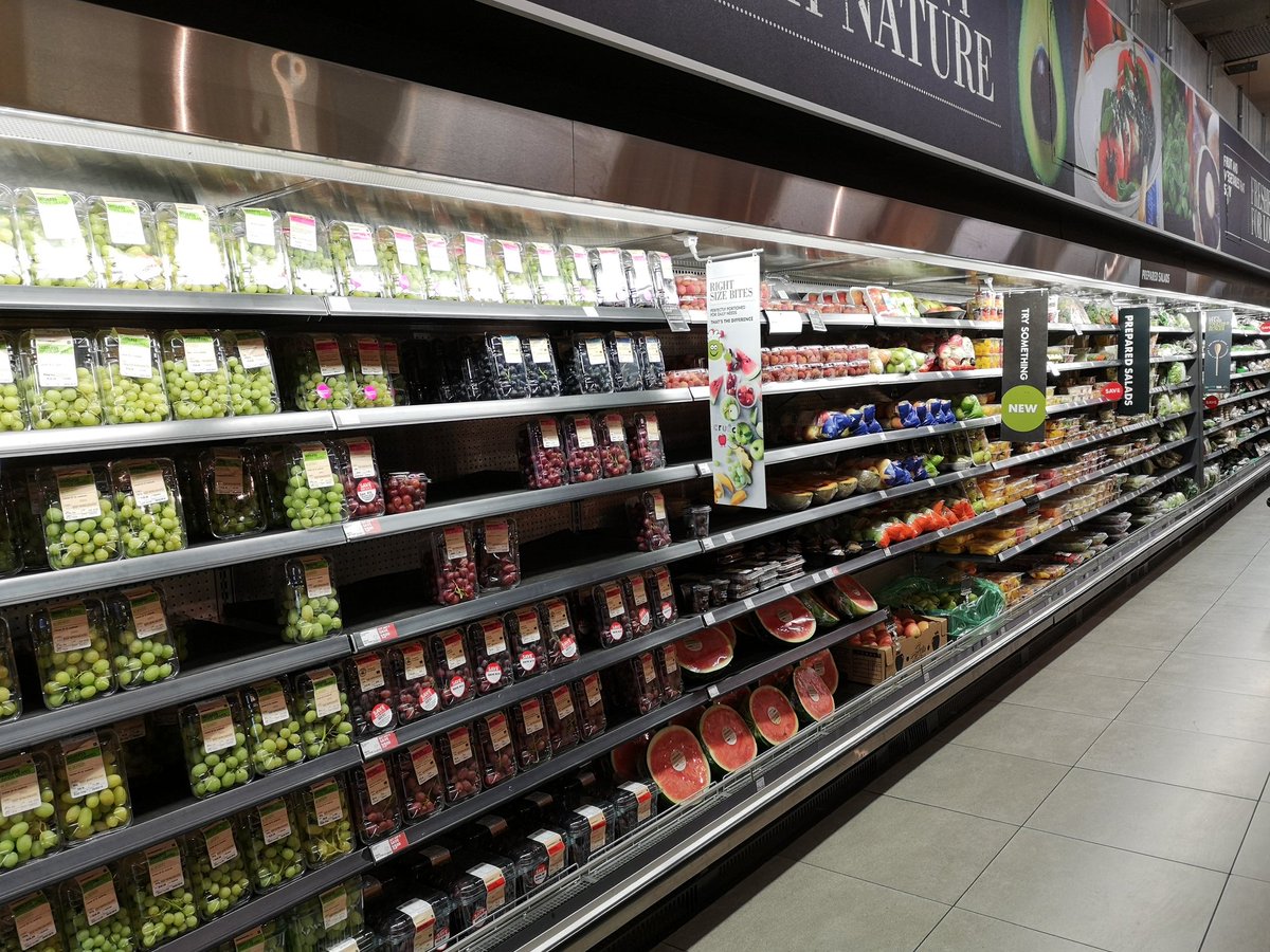 A total of 3 products here are not in plastic packaging. And that's just 1 row in 1 store. Surely we can do better <a href="/WOOLWORTHS_SA/">Woolworths SA</a>?