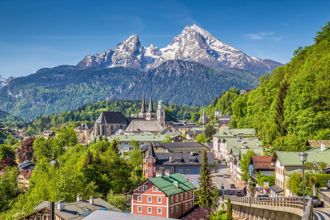 InvestinBavaria's tweet photo. Upper Bavaria is the eighth strongest economic region in Europe. As such it attracts digital and technological pioneers from all over the world. https://t.co/DpDs81VF2W
#UpperBavaria #startups #Munich https://t.co/IyfgRgEuYQ