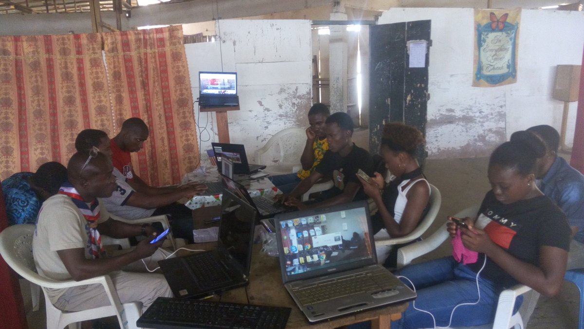 VhubLiberia's tweet photo. We are happy that we are contributing to #YouthDevelopment in #Liberia. Thanks to our #ExecutiveDirector  @menu_bainda for facilitating a one day #WordPress #Blogging Training for representatives of  #GrassrootYouthOrganizations and #MediaPractitioners
 #VHL https://t.co/IuKWQIBq0v