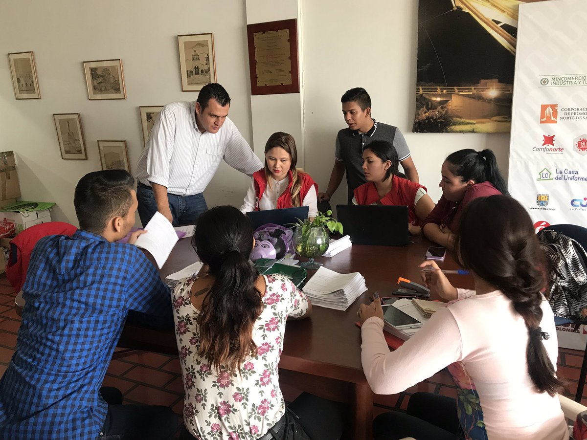 situr_nds's tweet photo. Nuestro equipo se encuentra realizando la planeación para iniciar medición de turismo interno emisor (Hogares) y sostenibilidad. @CiturCol @fonturcol @KrolFajardo @jpfrankym https://t.co/4WhLPejaew