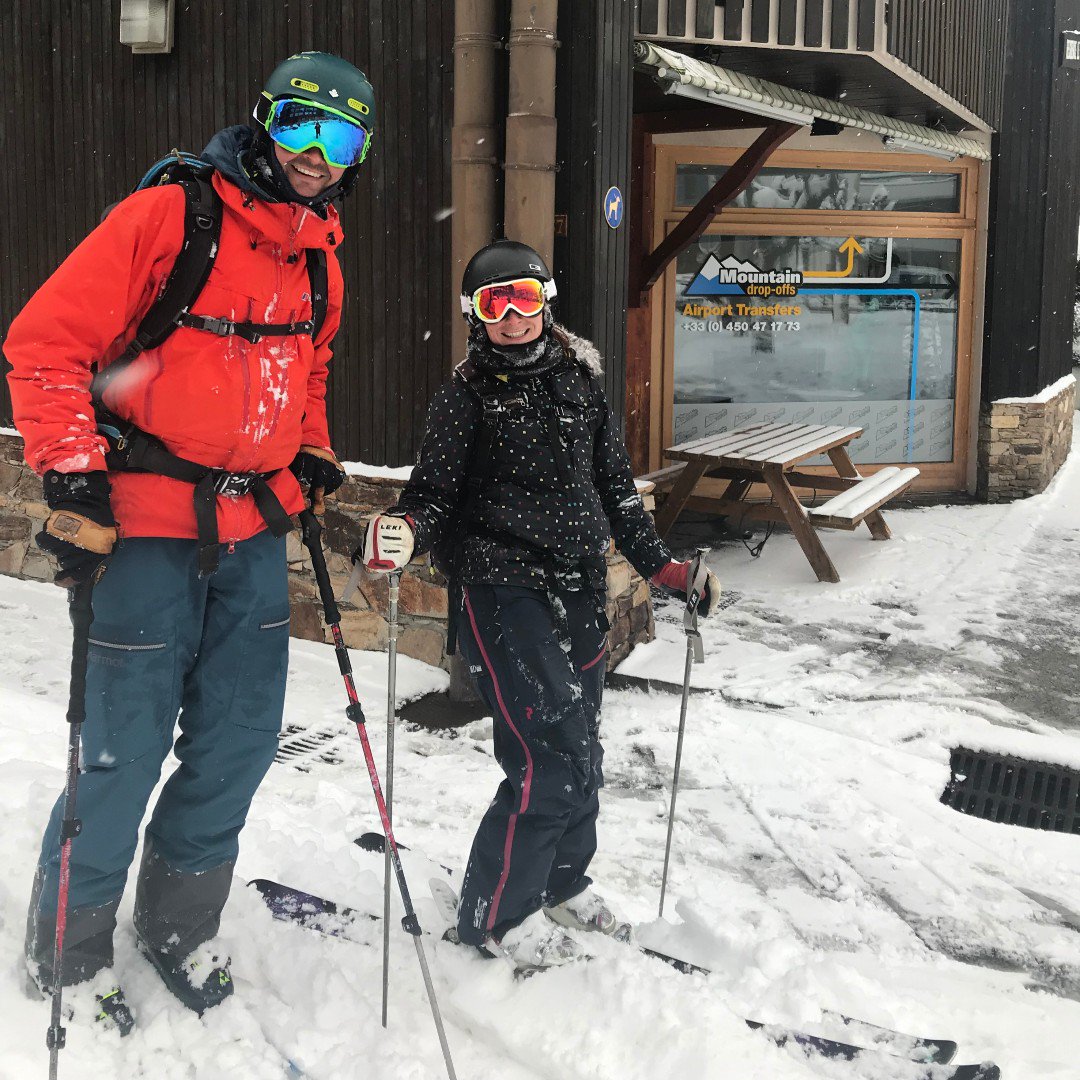 Even the office is ski in, ski out today - we know how to keep our team happy! #FridayFeeling #howmuchsnow? #aiporttransfers #mountaindropoffs