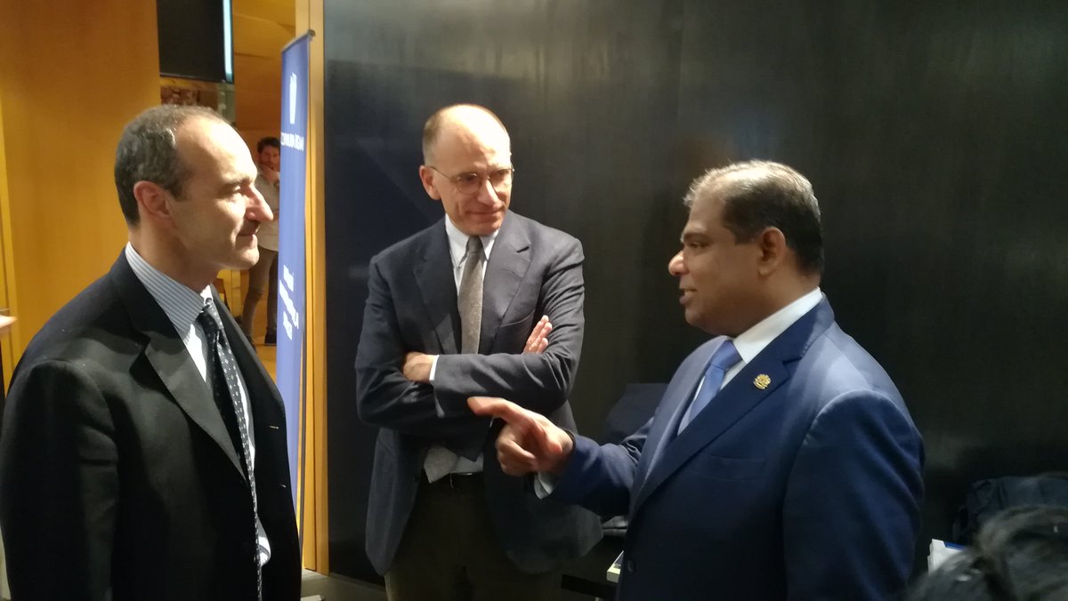 ConfindustriaBG's tweet photo. Un grazie a @EnricoLetta per il contributo al convegno "L’ASEAN come opportunità di business per le aziende italiane". Alle 18.30 presenterà al Centro Congressi Giovanni XXIII, il suo libro "Ho imparato" https://t.co/QS8Fv55zXb