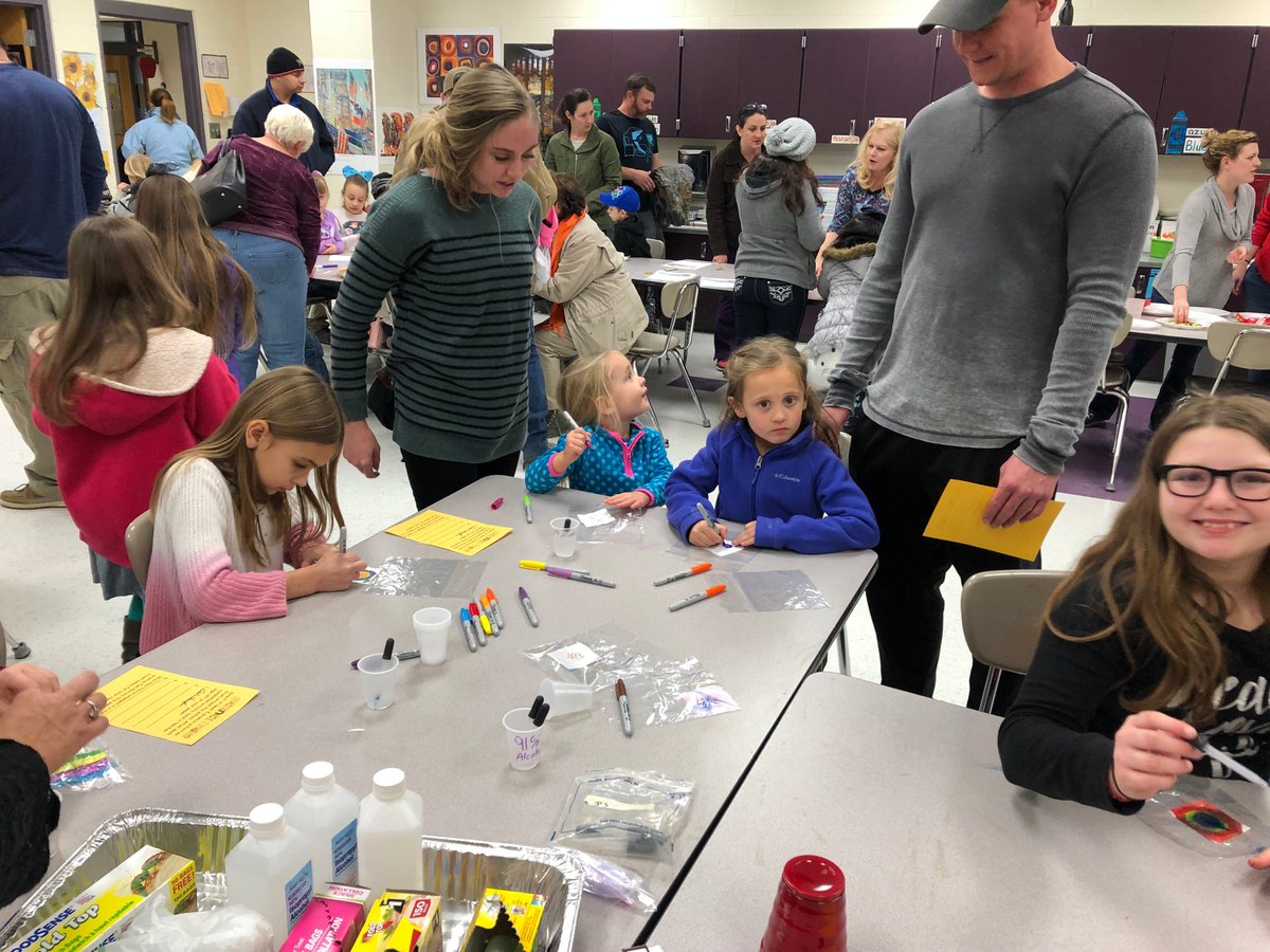bears_rd's tweet photo. Students and families having fun with science during our Science Family Fun night on January 31, 2019 https://t.co/B3fhbXefln