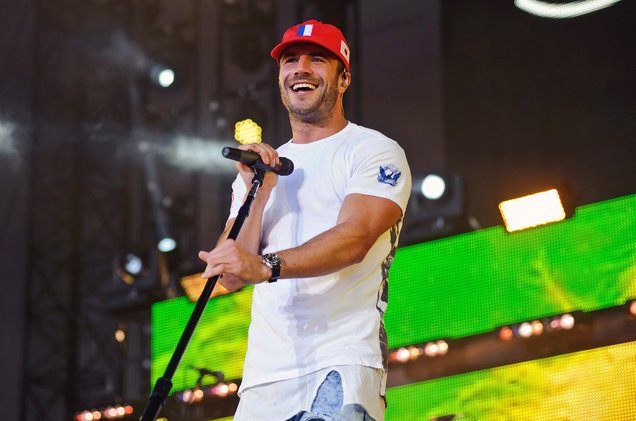 My Country 961 (@mycountry961) on Twitter photo Quarterback-turned-country star, Sam Hunt, played football for Middle Tennessee State University and the University of Alabama at Birmingham 🏈
(Photos: Cheryl Wray cwray@al.com|Timothy Hiatt/Getty Images) Quarterback-turned-country star, Sam Hunt, played football for Middle Tennessee State University and the University of Alabama at Birmingham 🏈
(Photos: Cheryl Wray cwray@al.com|Timothy Hiatt/Getty Images)