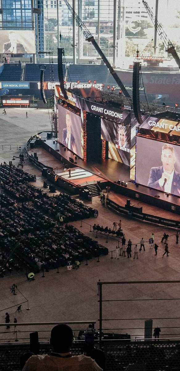 exodusglbl's tweet photo. Day 1 of #10XGrowthCon #10xgrowthcon2019 #10x 
And we're SUPER EXCITED! 
Team @GrantCardone https://t.co/ezZqOF1eOu