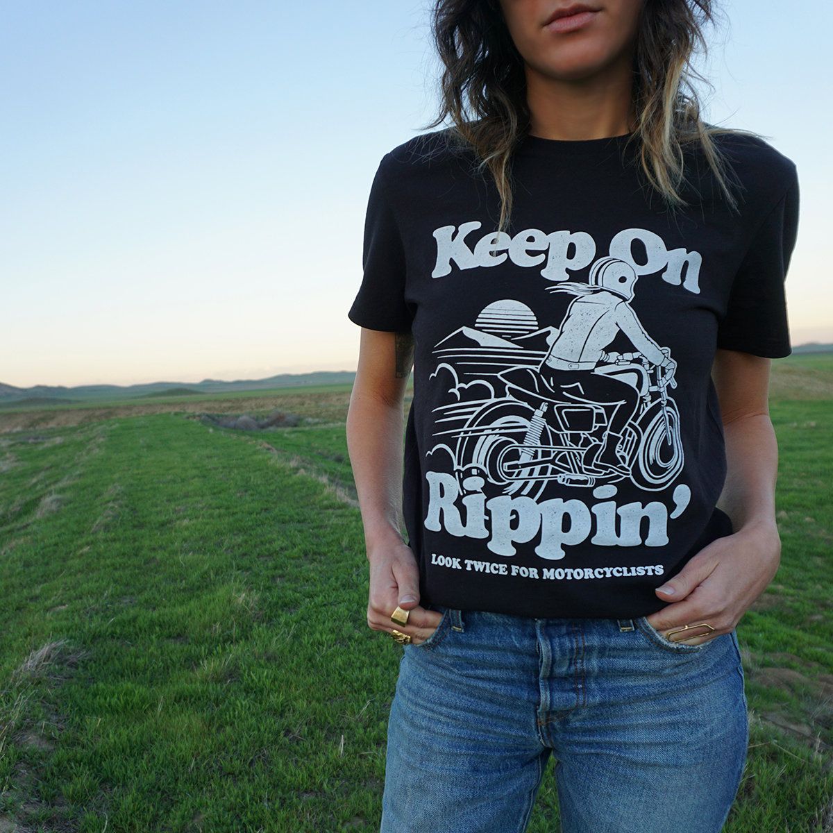 BabesRideOut tweet media