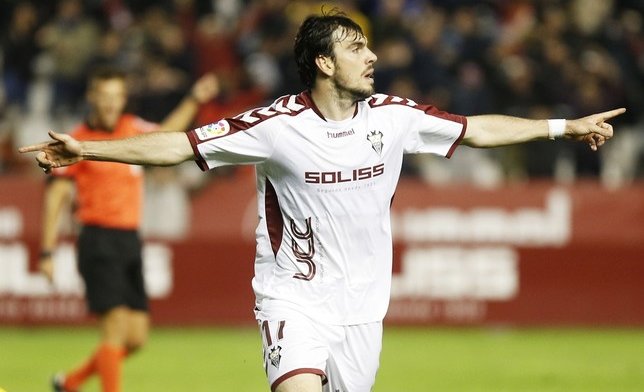 PlaySegunda's tweet photo. ALBACETE| Eugeni con un esguince de tobillo estará de baja un mes. https://t.co/RIgovPGY7M