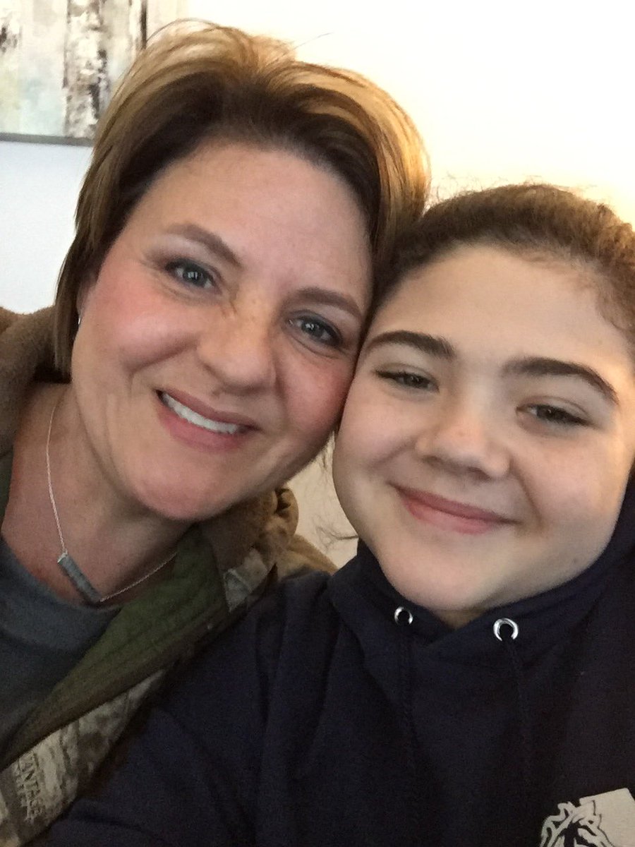 ladycocky's tweet photo. Job Shadow Day ❤️ ... Possible Insurance Professional in her future 🤷🏻♀️
#InsuraceIsAwesome #NationalJobShadowDay #KeyRisk https://t.co/DJb0eHetYu