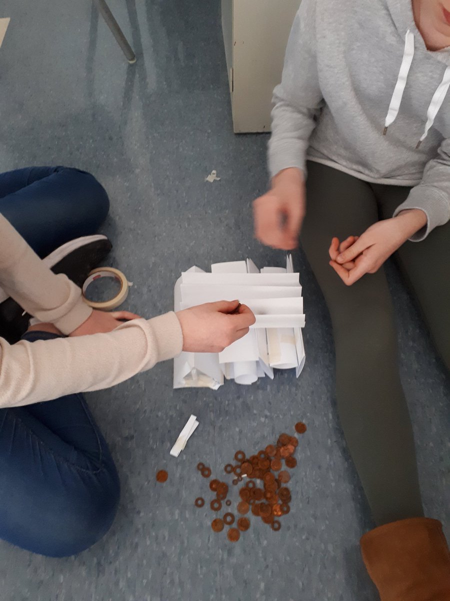 SScullyOCSB's tweet photo. Building strong structures this morning in Science class! #gr7science #structures #OurSHHS @SacredHeartOCSB https://t.co/3VNGTSPIZ1