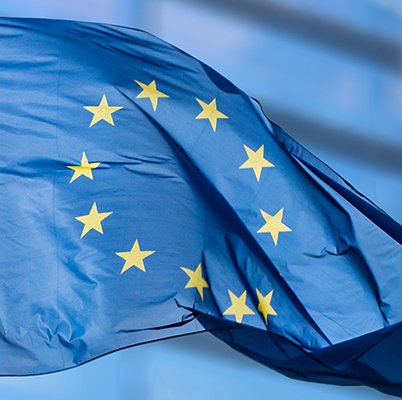 labor_project's tweet photo. I “primi risultati” del GDPR:  la Commissione Europea inizia già a vedere gli effetti positivi delle nuove norme https://t.co/0Uq8Lb9gBN #gdpr #privacy #DataProtection https://t.co/miVXIj1uQN