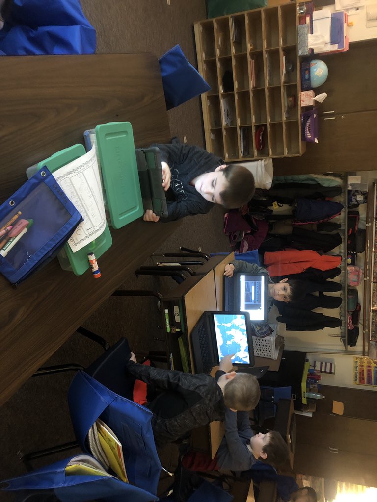 CynthiaGropp's tweet photo. Learning about our World in first grade with Nearpod! #keh4life #nearpod #firstgrade https://t.co/a2M7Vb29O7