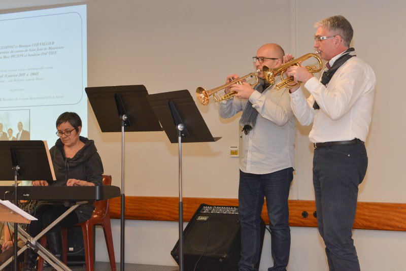 En tant que vice-président du conseil départemental en charge des  sports,  j'ai présenté hier soir mes vœux en compagnie de mon binôme  Monique Chevallier et de <a href="/HGaymard/">Herve Gaymard</a> président du conseil départemental.  Très bonne année 2019!  #Sport #Maurienne #Savoie
