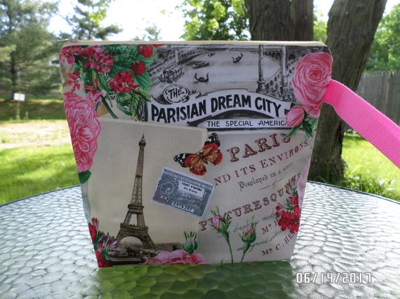 KathyNapoleone's tweet photo. Medium Small Padded Zippered Knit/Crochet/Loom/Embroidery Bag 11.5&amp;quot;x10&amp;quot;, 3&amp;quot; Bottom, Side Handle, City of Paris, Eiffel Tower, Post Cards #KnittingBag #CrochetBag 
$23.00
➤ https://t.co/oZXIaSRk31 https://t.co/XX3wZx1vw0