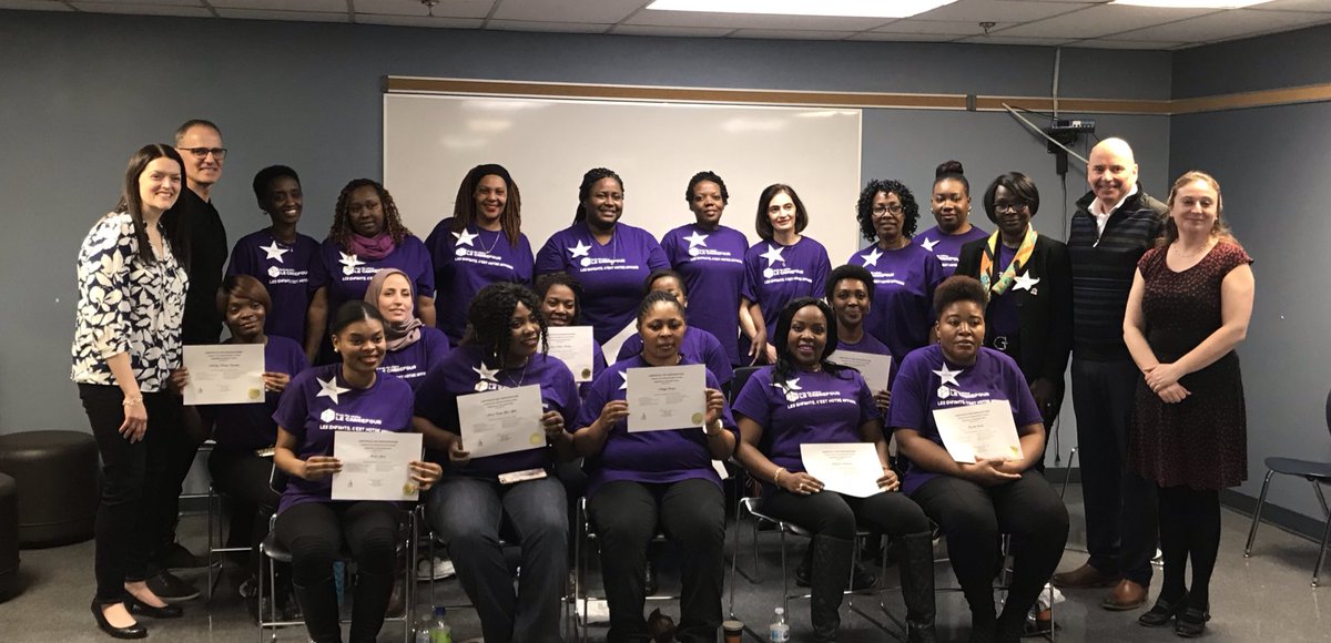 Félicitations aux apprenantes du @Ottawacepeo qui ont terminé le programme d’aide-éducatrice à  la petite enfance et qui débuteront leur  cous de niveau 1 #PAJO en PDE <a href="/CollegeLaCite/">LA CITÉ</a>
