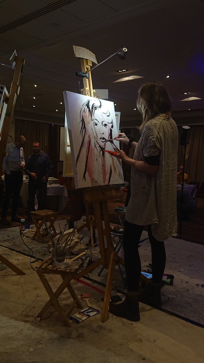 AGMAprocurement's tweet photo. Thanks to the Antz network for the invite to an Art Battle. Great idea for a networking event. Lots of energy and new contacts. #antz #Socialvalue https://t.co/JKaVE2UUZa