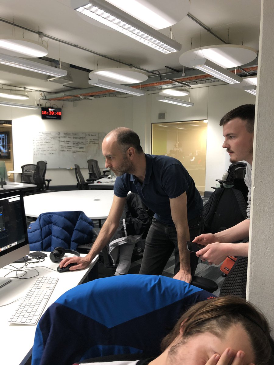 HdrcP's tweet photo. 🤣🤣🤣 Giving it the big one on Twitter all day! Their piece has corrupted...

#HDRC could never. 

16:45 live. https://t.co/txRxZvv4Lo