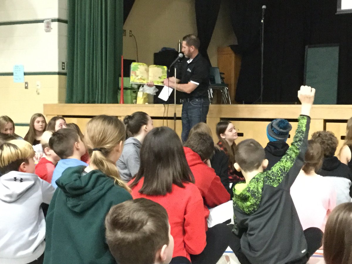 MH_Mustangs's tweet photo. What a treat! Mr. Westaway read ‘The Big Book Adventure’ for #WorldReadAloudDay2019 #littvdsb #WRAD19 @DaveWestaway8 @jamesejames @JacqMS1981 https://t.co/XNR9559PZv