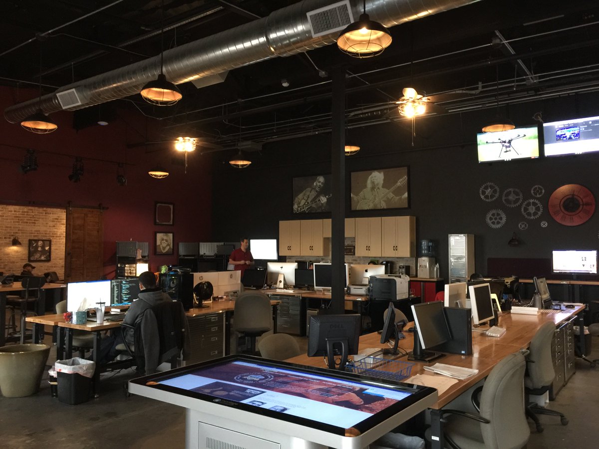 FollowSBD's tweet image. New Year, New Office! Check out our new location. #SolutionsByDesign #marketing #technology solutionsbydesign.com/blog-detail.ph…