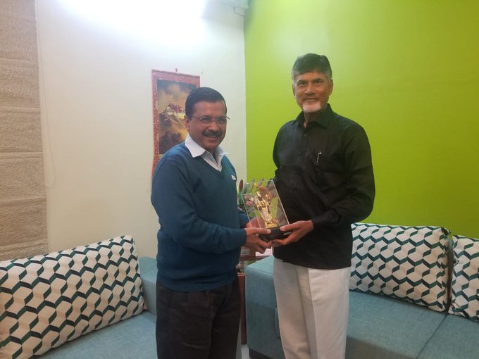View image on Twitter