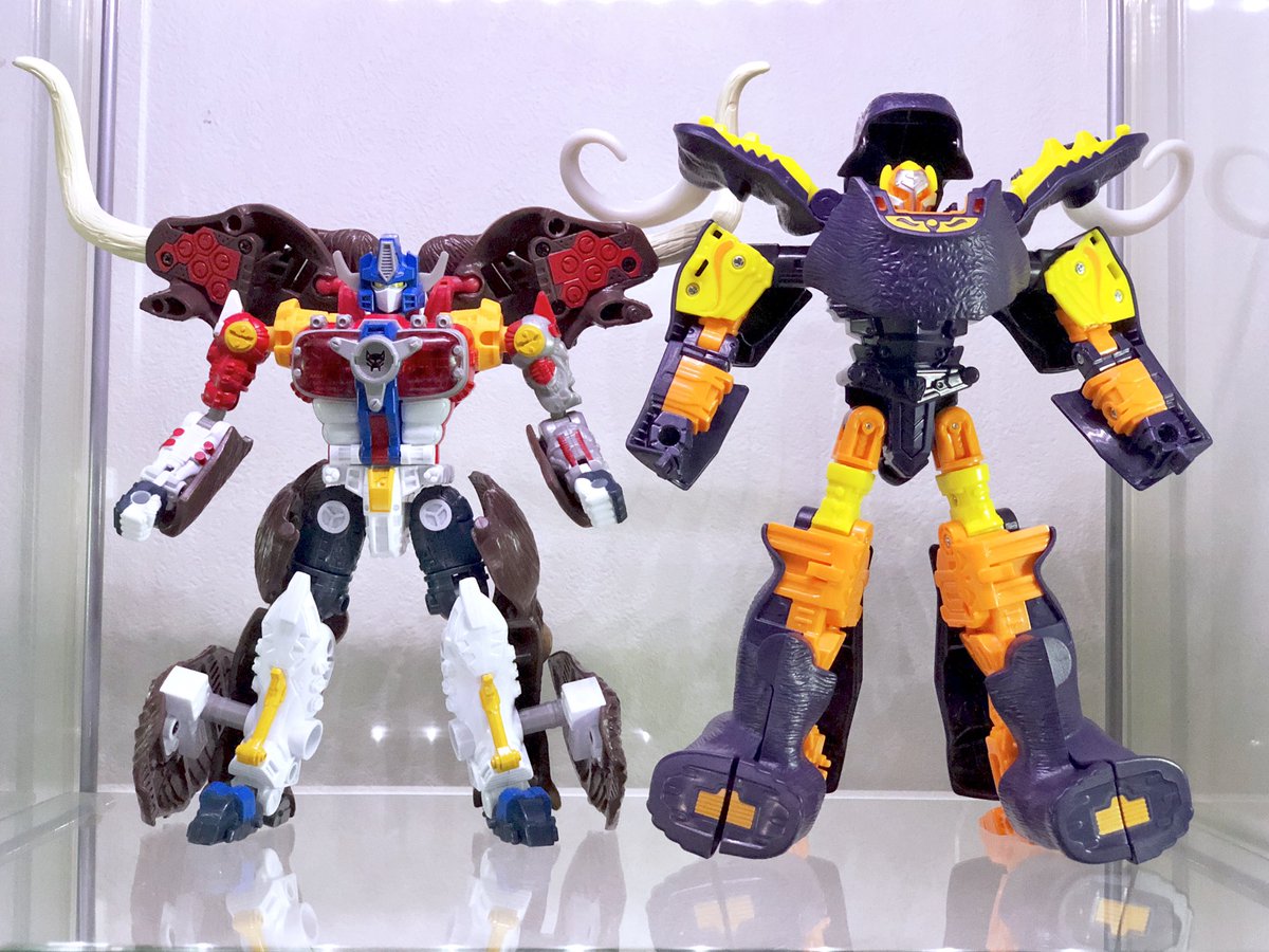 Gokin Z V Twitter 大きさ比較 アニマルモードはビッグコンボイと同じくらい ロボットモードになるとミモスの方が背が高い これなら流石の母ちゃんも違いがわかる モチーフは同じだけど デザインの違いが楽しいね Gokin Z V Twitter 大きさ比較 アニマルモードはビッグコンボイと同じくらい ロボットモードになるとミモスの方が背が高い これなら流石の母ちゃんも違いがわかる モチーフは同じだけど デザインの違いが楽しいね