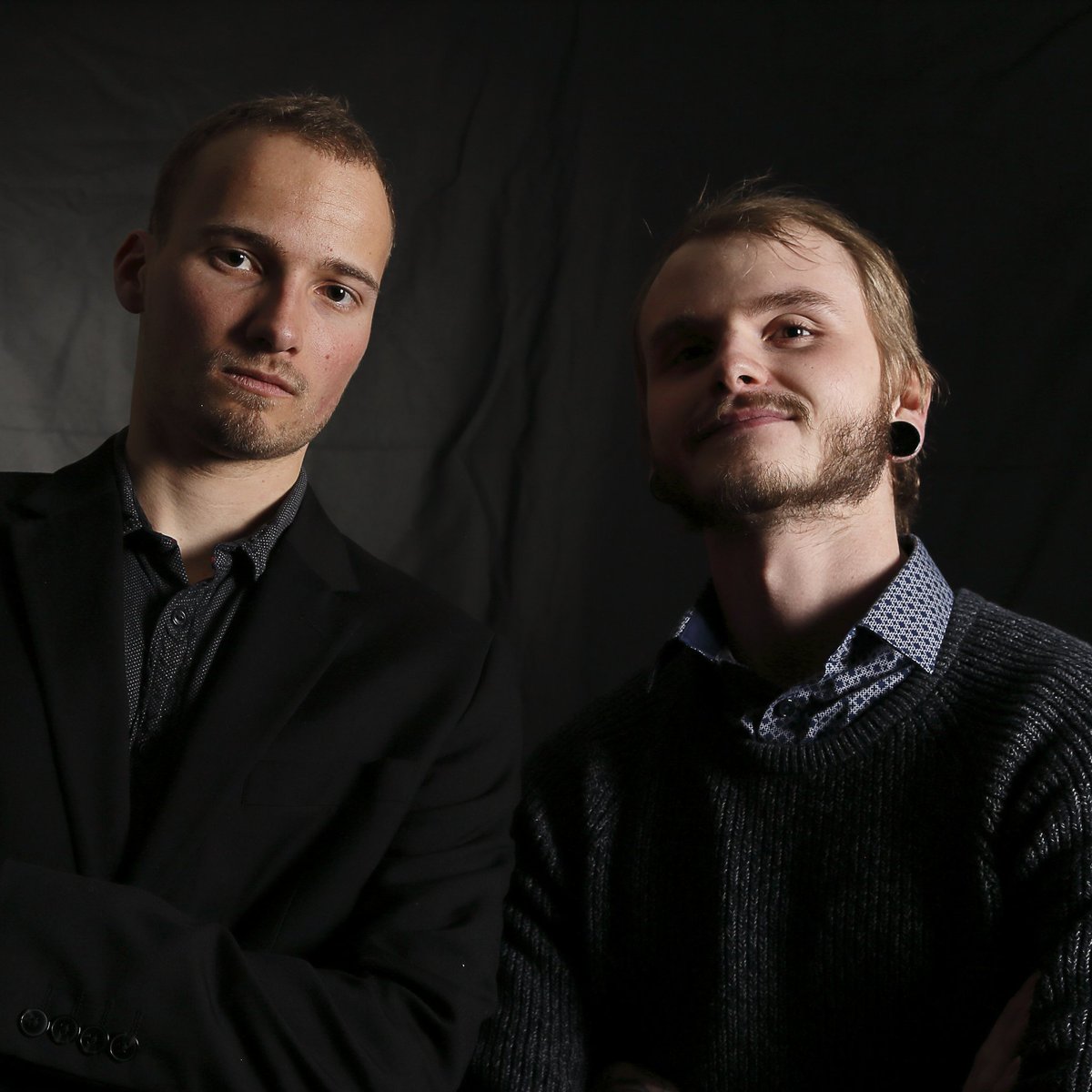 SkiesMayIgnite's tweet photo. Clément et Rémy, chanteur et batteur, amis depuis la plus petite enfance, réunis depuis 2012 dans Skies May Ignite pour leur plus grand plaisir, et surtout le vôtre!

Retrouvez les tres bientôt dans la ville aux cents clochers. https://t.co/HJkxJM2RTx