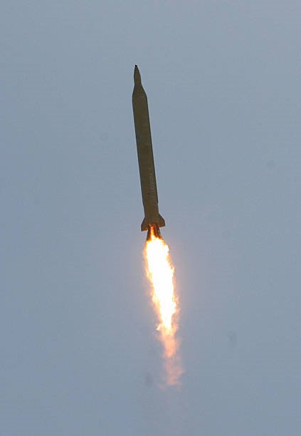 11)The German daily claims that according to the agreement, Iranian Shahab 3 (range 1300-1500 km), Scud-B (285-330 km) and Scud-C (300, 500 and 700 km) will be deployed in the proposed base.(File photos)