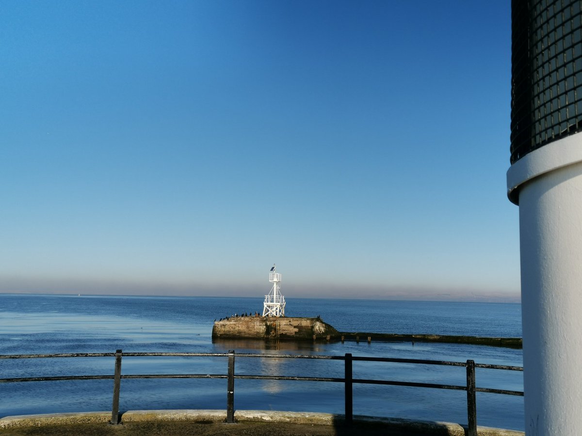 darkadrenaline9's tweet photo. Doon the harbour #Ayr #ayrbeach #ayrharbour #sea #arran #arranview #HuaweiMate20Pro #unedited #pier #bluesky #cold #frostymorning #scottishcoast - look @Kaleidoband I got snow! Ok so there's a body of water separating us but I got a snow pic or 3 😉💜 https://t.co/9TbVhrgACB