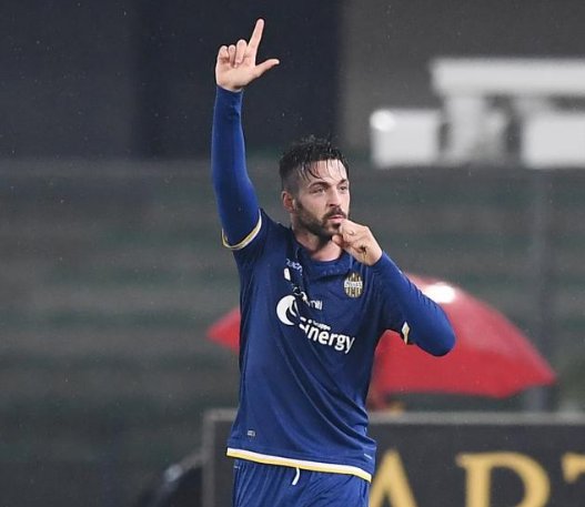 telearenatv's tweet image. Amici sportivi pronti per il doppio appuntamento #CarpiVerona ed #EmpoliChievo? Conduce @davidecailotto, telecronache di Alessio Faccincani dallo stadio #Cabassi e di Alessandro D'Errico dal #Castellani, ai social @GiorgiaRizzo89.

Vi aspettiamo alle 14:30 su #telearena