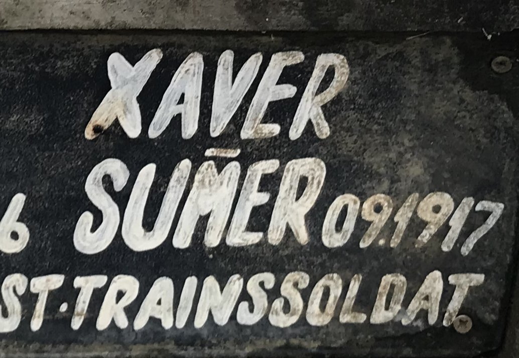 And suddenly the tombstone of  #EmilandXaver appears in my mind. And I can see Xaver’s surname. Sumer. Sumer with a little line above it, which already struck me as odd the first time I saw it.