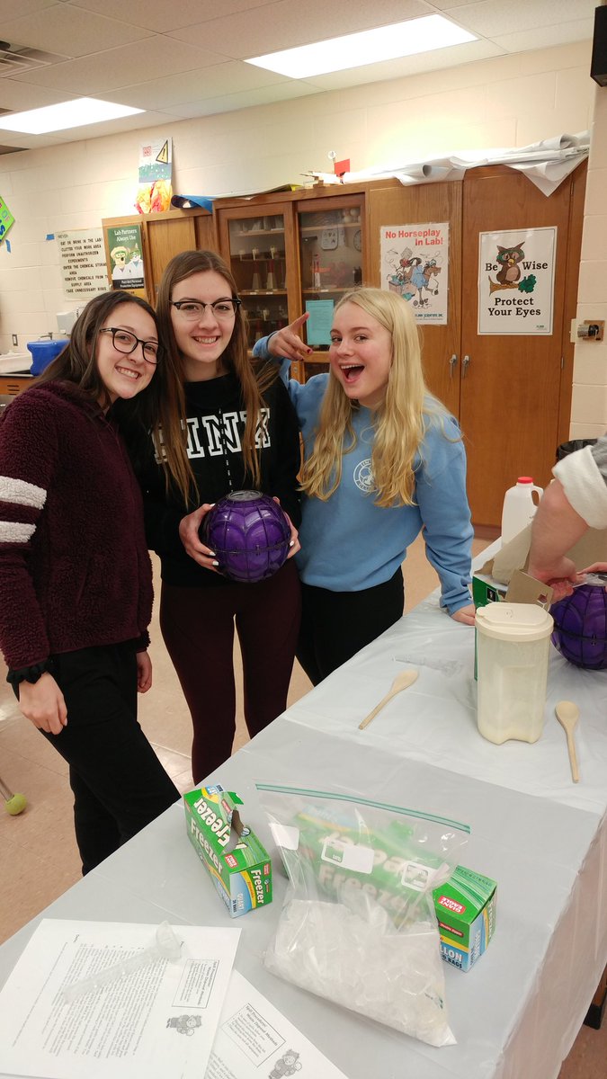 KristinGregory7's tweet photo. Ice cream lab day! #apchem #whatpolarvortex #colligativeproperties https://t.co/6j1cfUSnKs