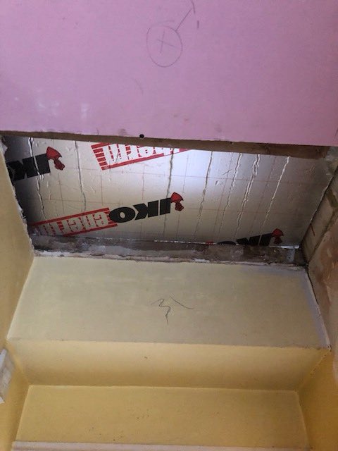 NovVaconstruct1's tweet image. Ensuring correct materials are always used #NovVa #Construction #mybuilder #kitchendesign #insulation