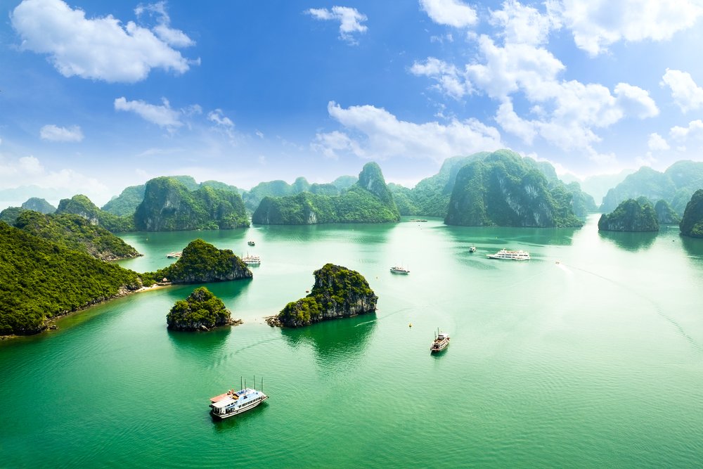 Win flights for 2 to anywhere on @TurkishAirlines network from Dublin. That’s a choice of 306 destinations in 122 countries to choose from with the airline that flies to more countries than any other. This is Halong Bay in Vietnam. Follow & RT to enter. #DUBTurkishAirlines